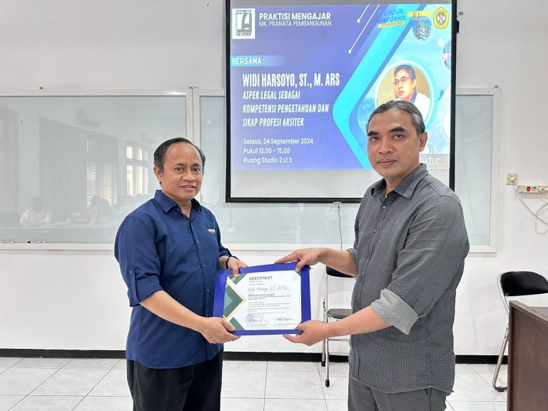 Praktisi Mengajar di Universitas Merdeka Malang: Aspek Legal dalam Profesi Arsitek